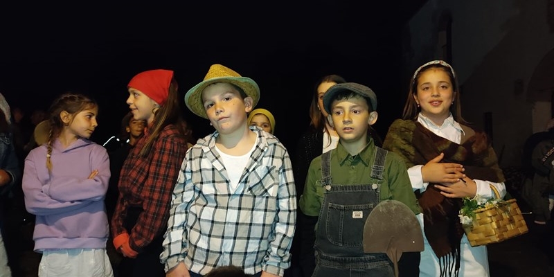 Il Cantamaggio dei bambini di Luco: Una serata di tradizione e comunità - il video