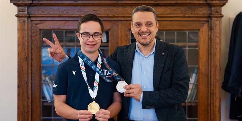 Sesto Fiorentino. Ricevuto in comune il campione sestese Guido Cipriani