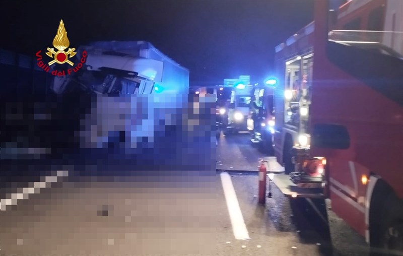 Le immagini del pauroso incidente