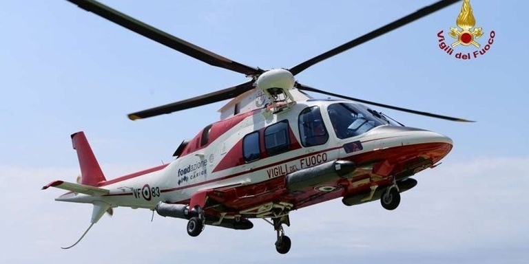 Infortunato nel bosco a Polcanto. Soccorso dall'elicottero dei Vigili del Fuoco