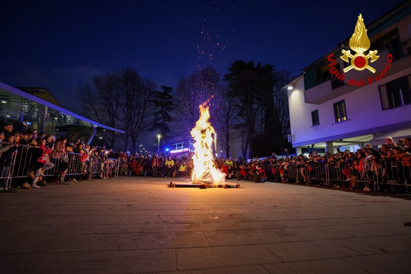 La Befana dei Vigili del Fuoco