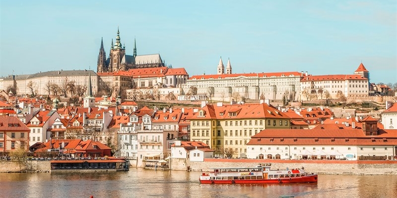 Prague Boat Trips: A Voyage Through Time and Beauty