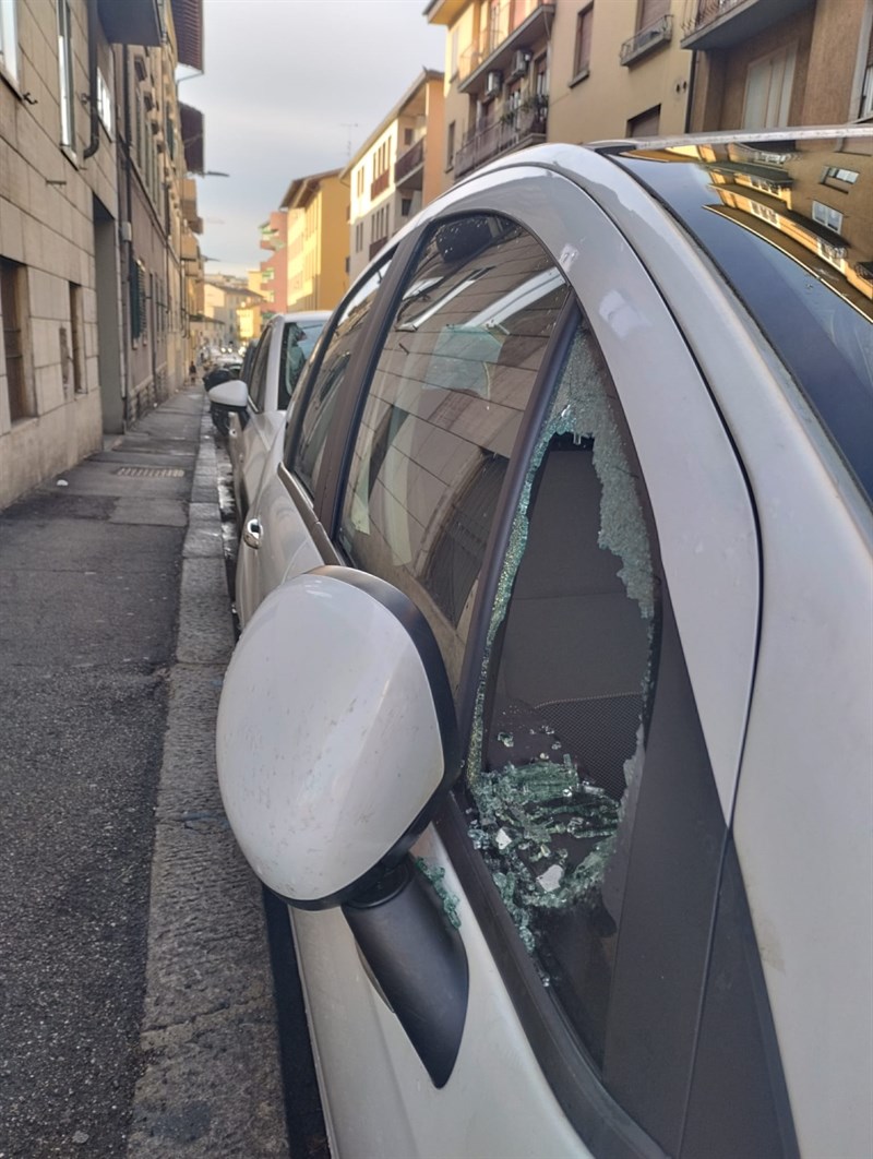 strage di auto in San Jacopino