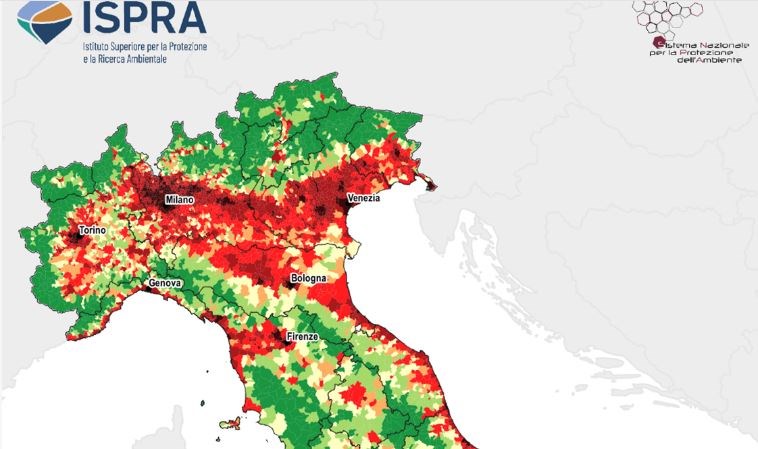 La situazione dell'Italia del nord (più rosso, pi§ consumo di suolo)