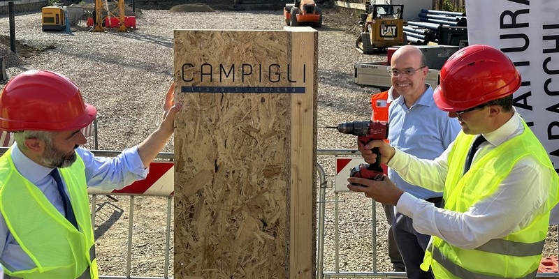 La posa della prima pietra da parte del sindaco Nardella