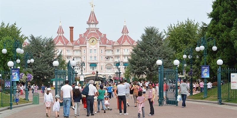 1992 - Nasce Disneylans Parigi