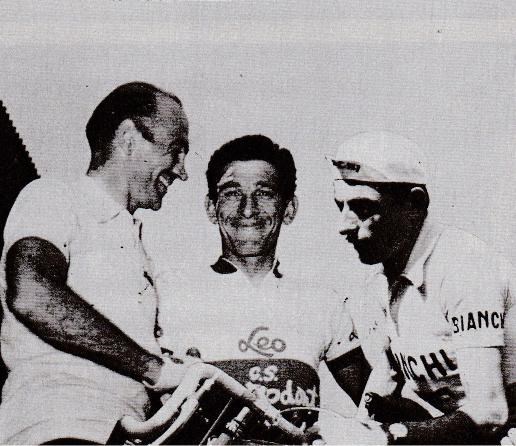 Gastone Nencini al centro fra Fiorenzo Magni e Fausto Coppi.