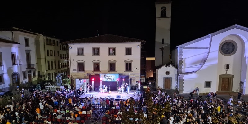 Piazza dei Popoli. Si è chiusa la VI edizione: a Pontassieve quattro giorni di festa musica e teatro