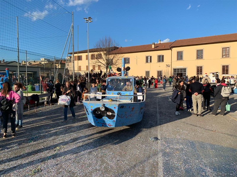 La silata dei carri al centro giovanile