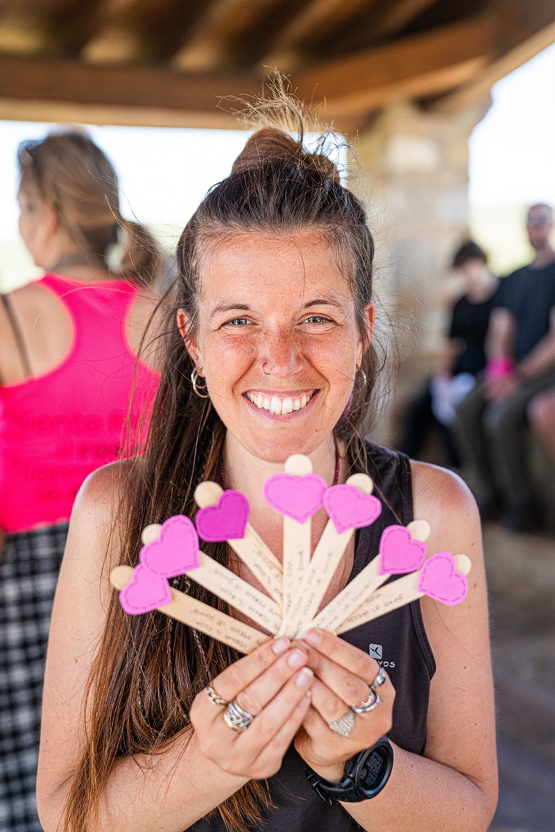 Nipozzano in Rosa, grande successo della raccolta fondi in Valdisieve, un trekking per la Lotta contro il cancro di I sentieri di Arianna