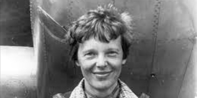 1928 - Amalia Earhart vola in Europa 
