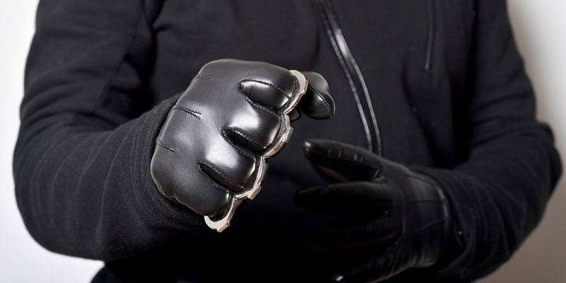 Aggressione l Michelangelo, ecco le reazioni