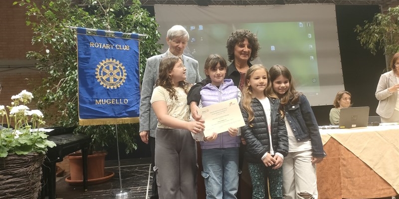 La premiazione di una delle tante scuole partecipanti 