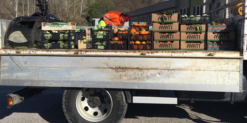 La Polizia Municipale di Borgo S. Lorenzo sequestra alimentari per un totale di 100 casse.