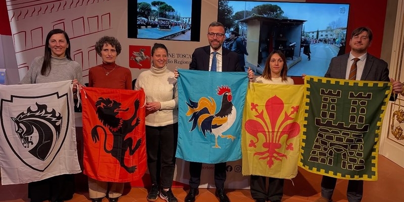 La presentazione con il sindaco Ciappi e il presidente del consiglio regionale Mazzeo