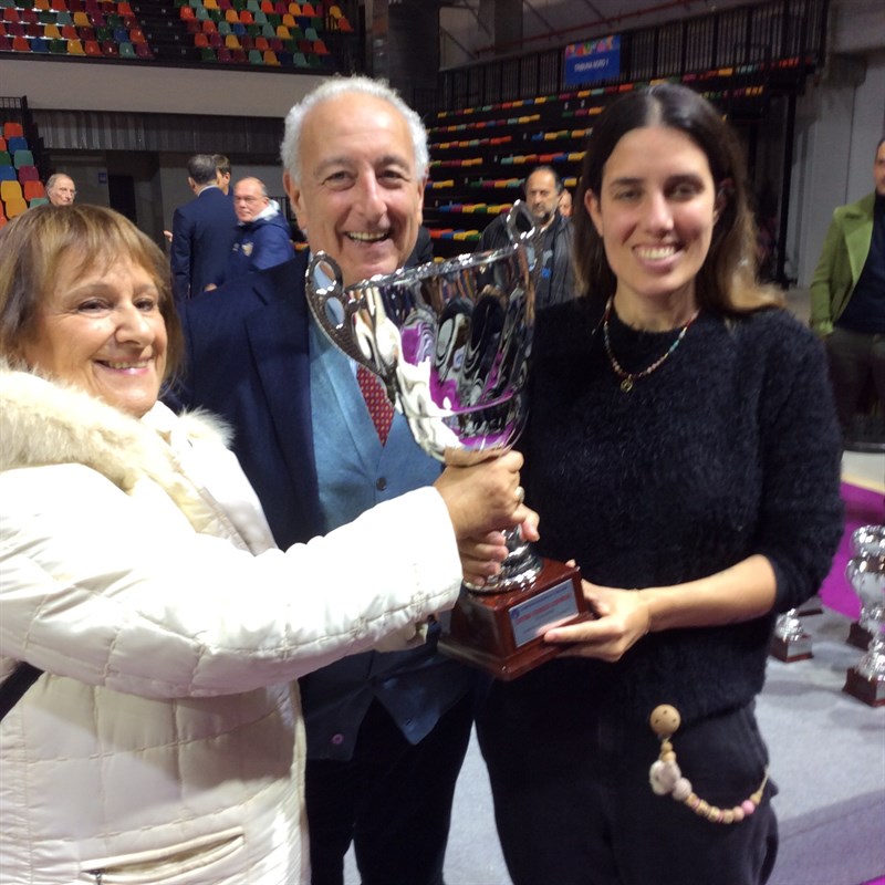 Luciana Saturni e Francesco Franchi premiano