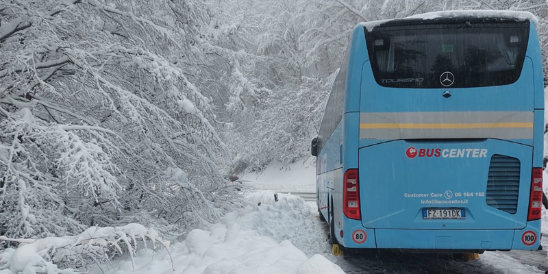 Autobuss bloccato, passo del muraglione