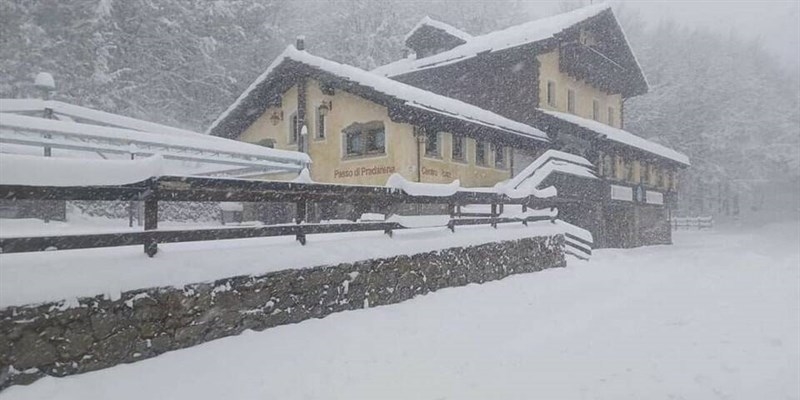 Neve a Pradarena
