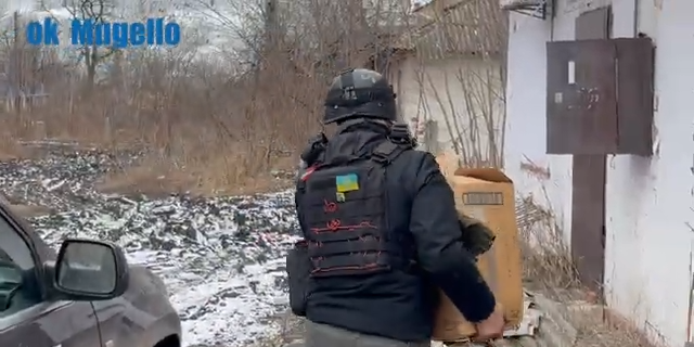 Il video dal Donbas di Niccolò Celesti che documenta la consegna di aiuti umanitari