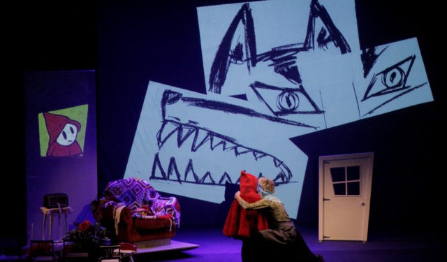 Teatro, a Borgo con "Stasera pago io!"  arriva Cappuccetto e la nonna