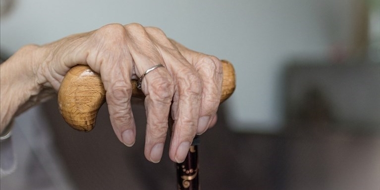 Invecchiare bene. Un incontro pubblico su salute, prevenzione e longevità