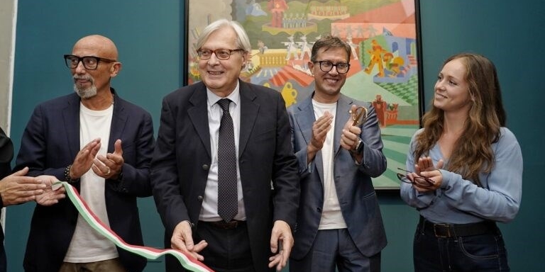 Il taglio del nastro della mostra