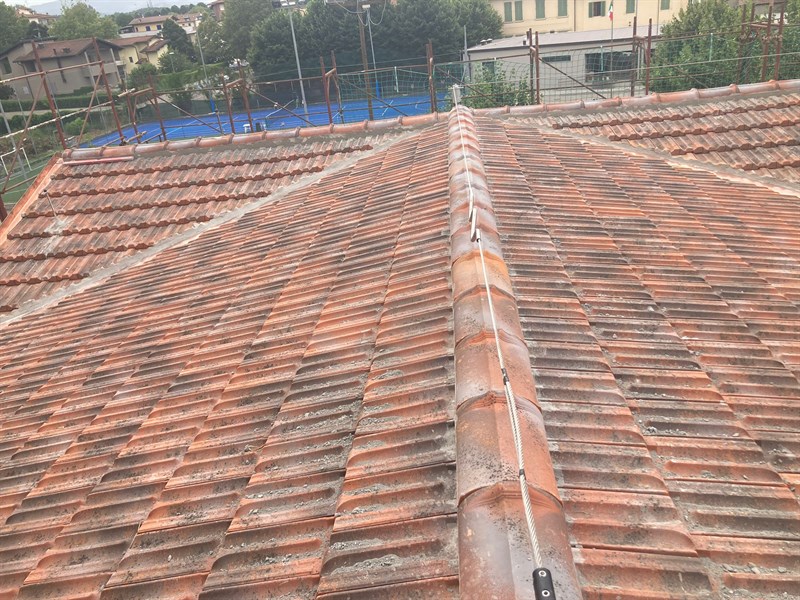 I lavori di ristrutturazione del tetto del teatrino del Centro Giovanile del Mugello