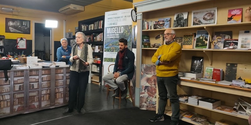 Libri in redazione. Il Mugello con i piedi per terra e lo sguardo al cielo