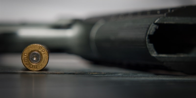 Arrestato per rapina aggravata con pistola giocattolo nel parco di San Donato