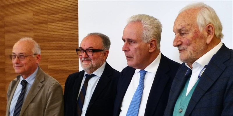 La firma del protocollo d'intesa