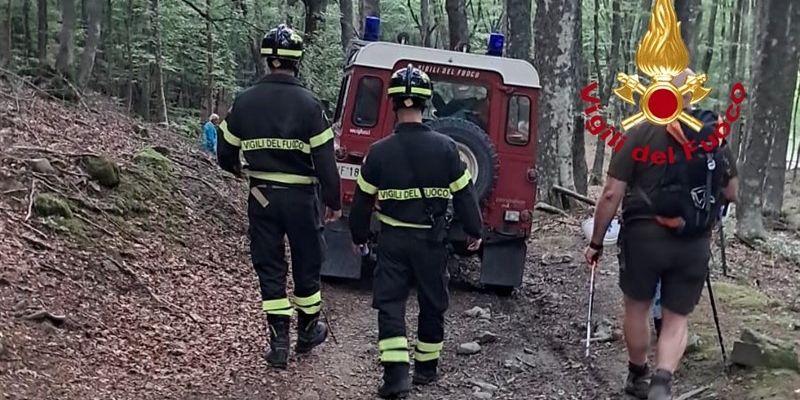 Escursionista colto da malore a San Godenzo. Intervento dei vigili del fuoco in zona impervia