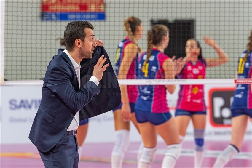 Il coach dell’Imoco Volley Conegliano Daniele Santarelli.