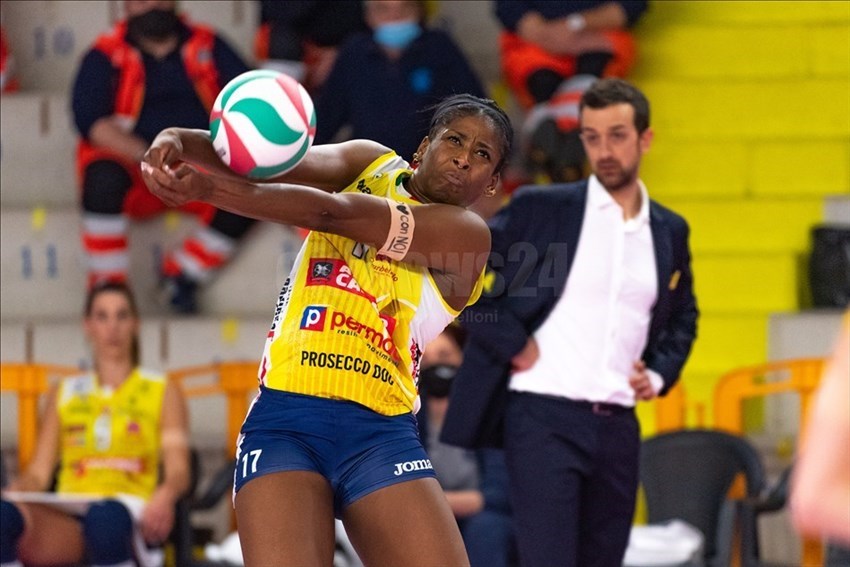 La schiacciatrice dell'Imoco Volley Conegliano Miriam Sylla (17).