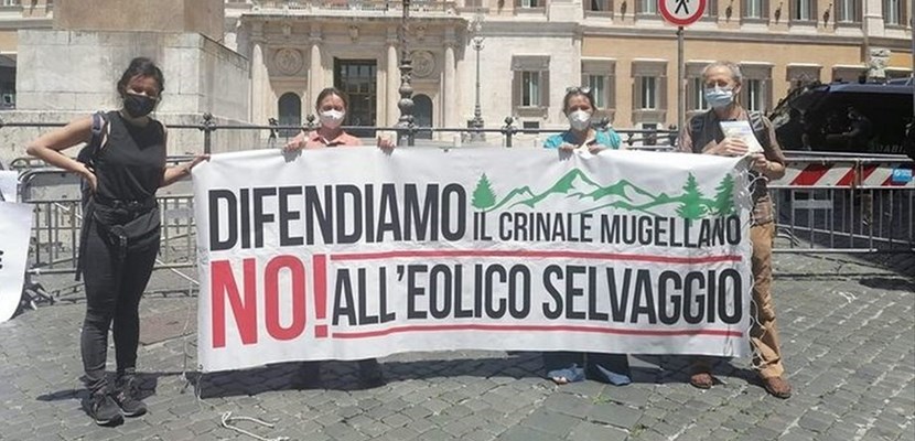 Lo striscione a Roma