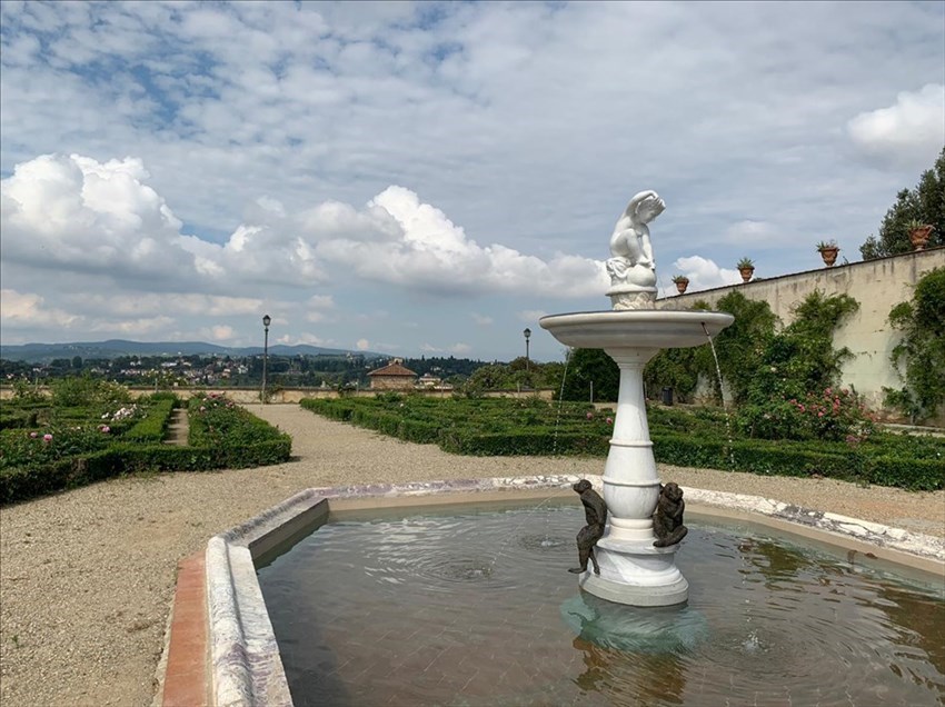 la fontana delle scimmie a nuova vita restituita