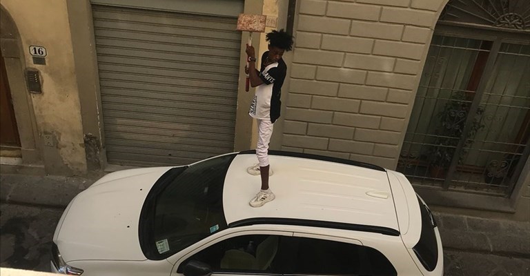 la furia del giovane africano