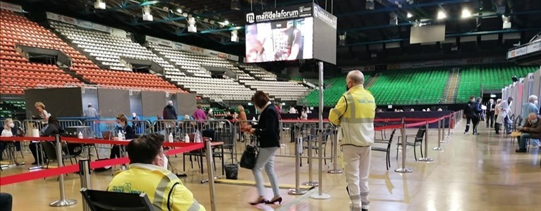 Un pomeriggio al centro vaccinale del Mandela