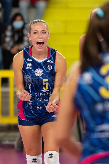 L’esultanza della palleggiatrice della Savino del Bene Scandicci Ofelia Malinov (5).