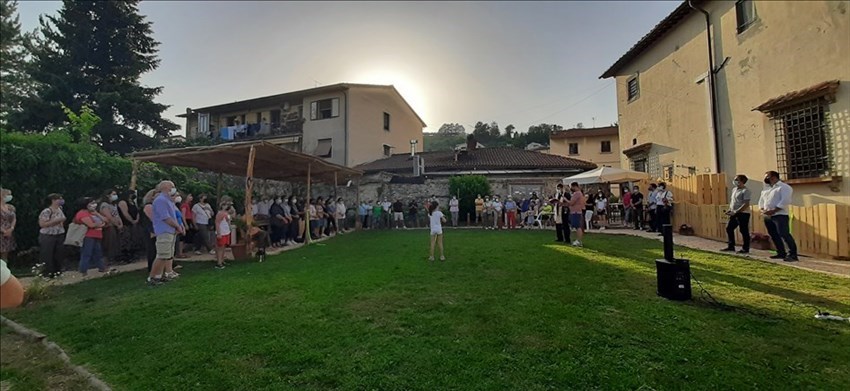 Spazio esterno l'inaugurazione