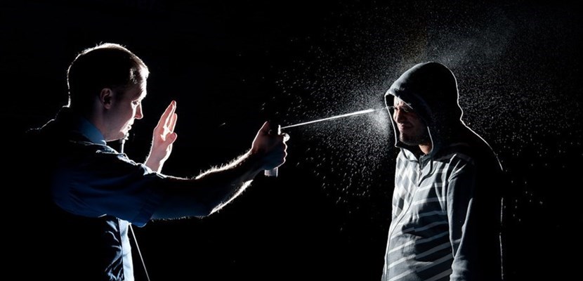 Barberino. Litiga con un parente e gli spruzza lo spray al peperoncino. 34enne denunciata