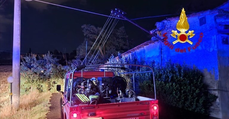 un intervento dopo il maltempo