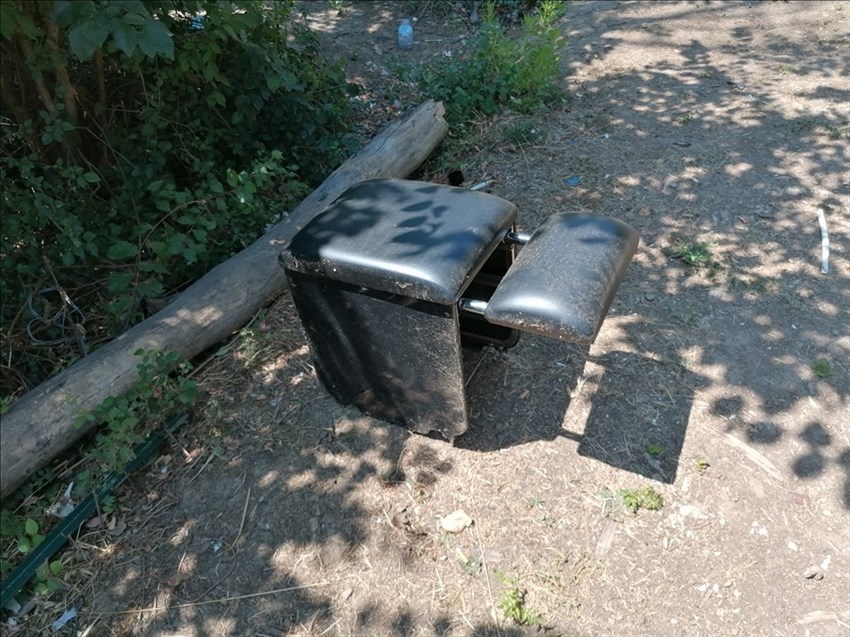 masserizie di ogni dimensione abbandonate