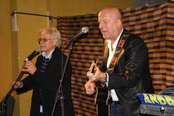 Borgo abbraccia Don Poggiali. Successo a Villa Pecori