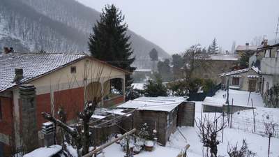 Gattaia, incidente domestico. Ma non c'e' campo, soccorsi a rischio.