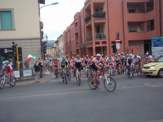 Marco Lapucci si aggiudica la cronoscalata Borgo - La Colla