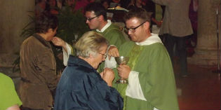 Borgo. Il saluto a don Gabriel e don Francesco. I nuovi arrivi...