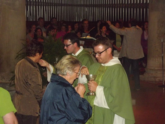 Borgo. Il saluto a don Gabriel e don Francesco. I nuovi arrivi...