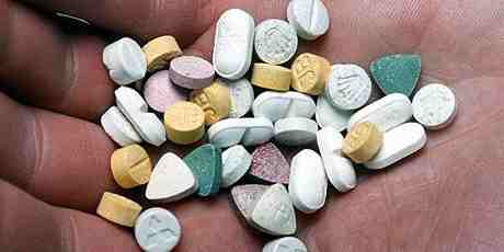 Ai giardini con 3mila pasticche di ecstasy, arrestati