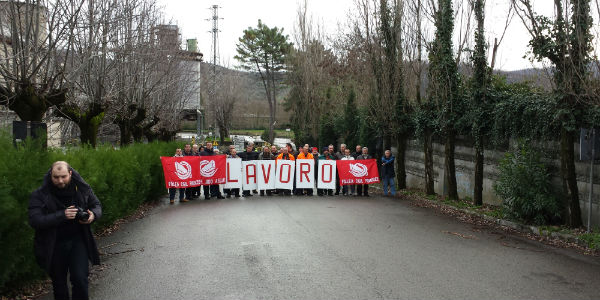 I lavoratori storico cementificio, gia' italcementi, di Pontassieve scrivono a Renzi