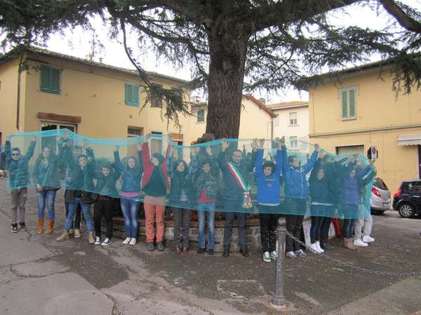 Borgo. Gli alunni e la Festa dell'Albero. Foto...